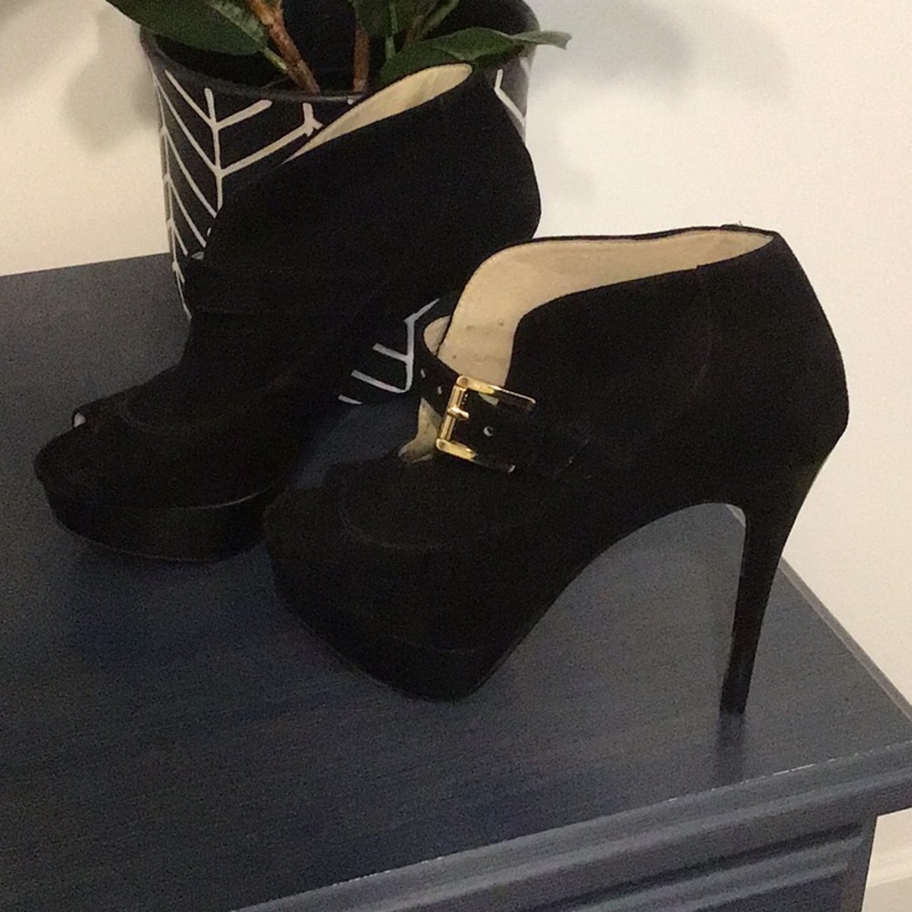Never worn - Michael Kors ankle boots